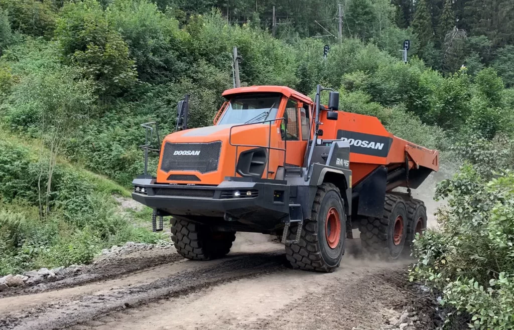 DEVELON DT105HD Integrated into Nordic TerraWorks Fleet: Real-World Haulage Performance Feedback